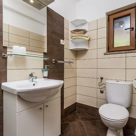 Apartment Davor *